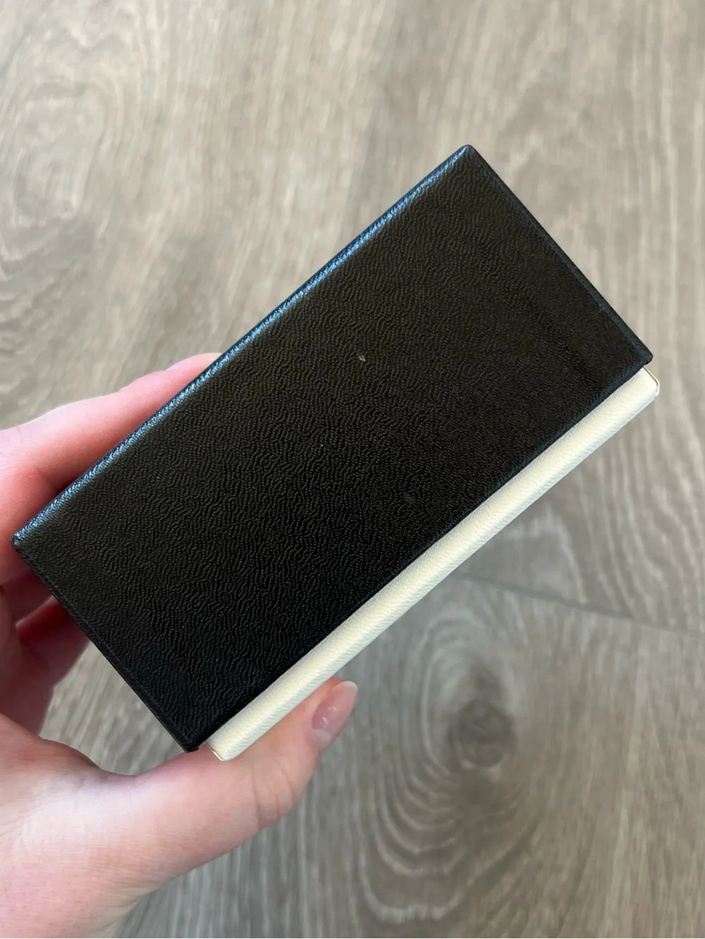 Chanel Box (BB76)